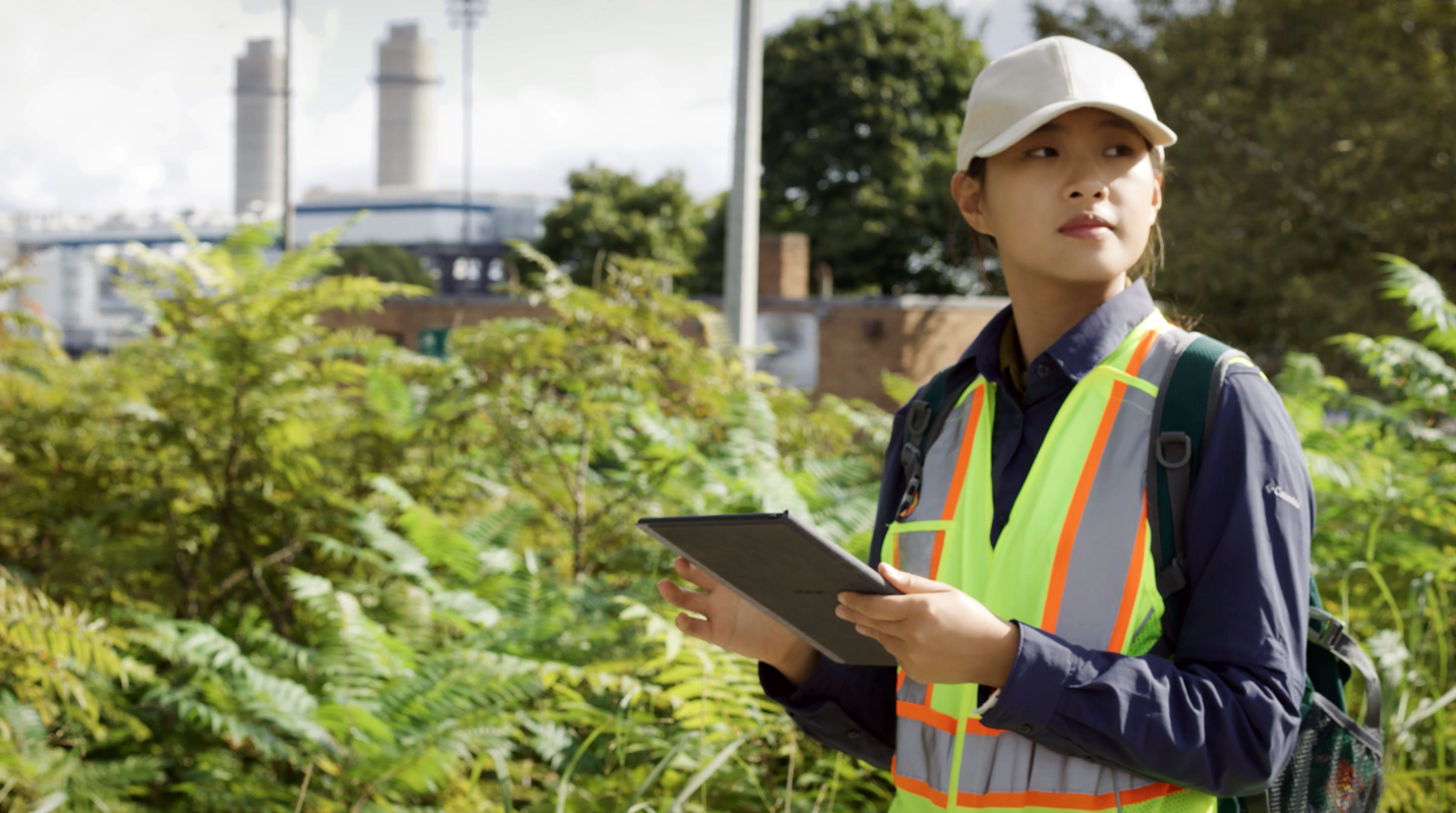 Jiahui Wang in the field 