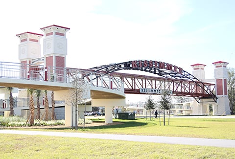 The Kissimmee Trail Bridge accommodates right-of-way restrictions.