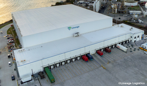 Aerial view of the loading docks at the Lineage Logistics Portsmouth location.