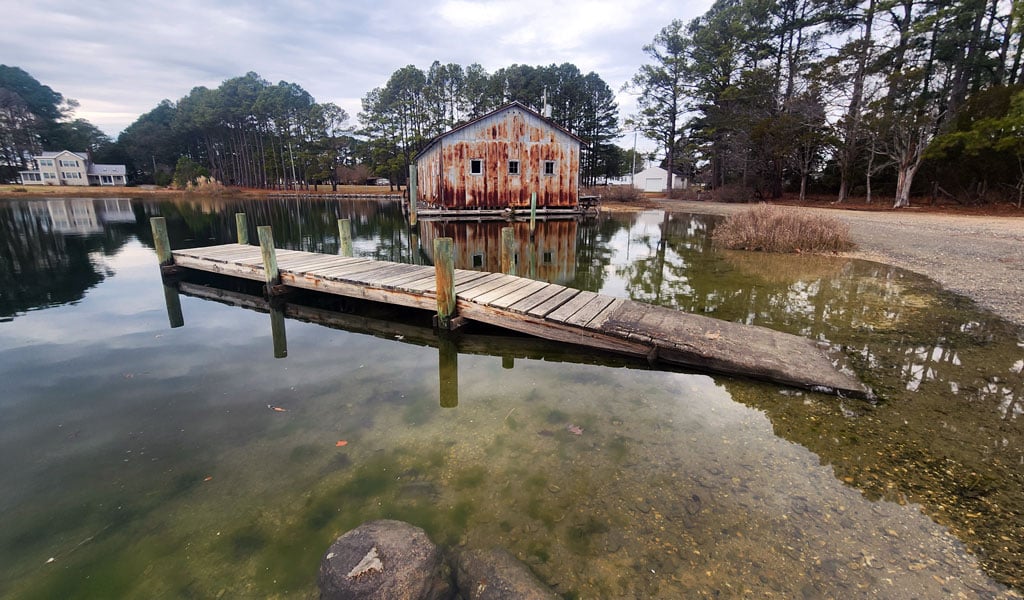 Shoreline and dock conditions at an existing waterfronts site.